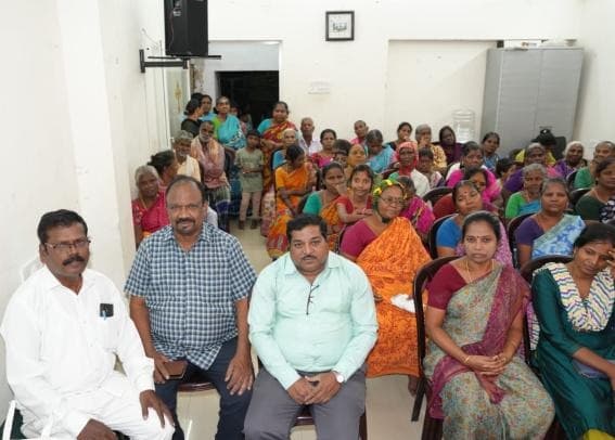 Ministry in pictures (photo 5 of 8)