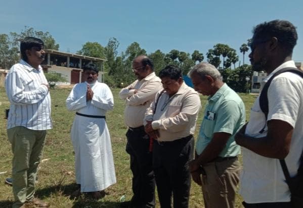 Ministry in pictures (photo 6 of 8)